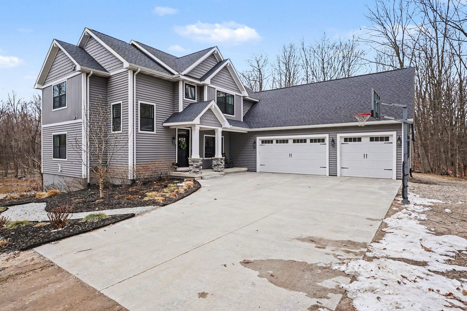 Property Photo:  1045 S Grey  MI 48640 