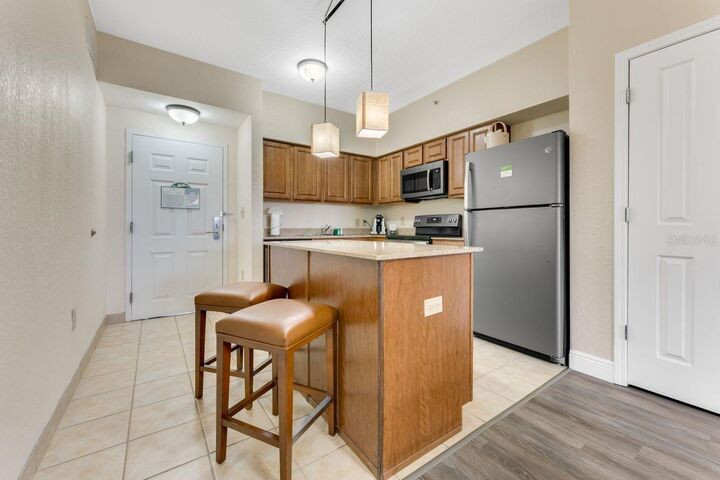 Property Photo:  12527 Floridays Resort Drive 205E  FL 32821 