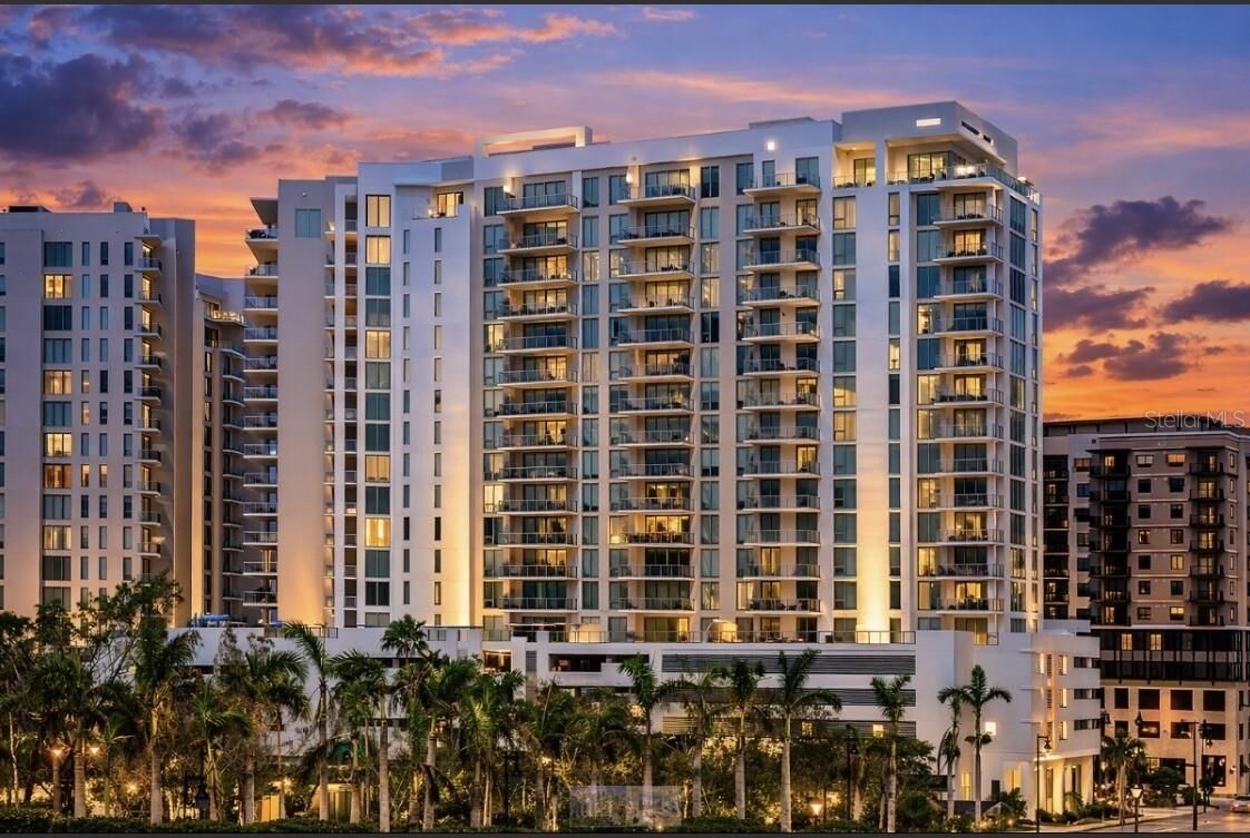 Property Photo:  301 Quay Commons 509  FL 34236 