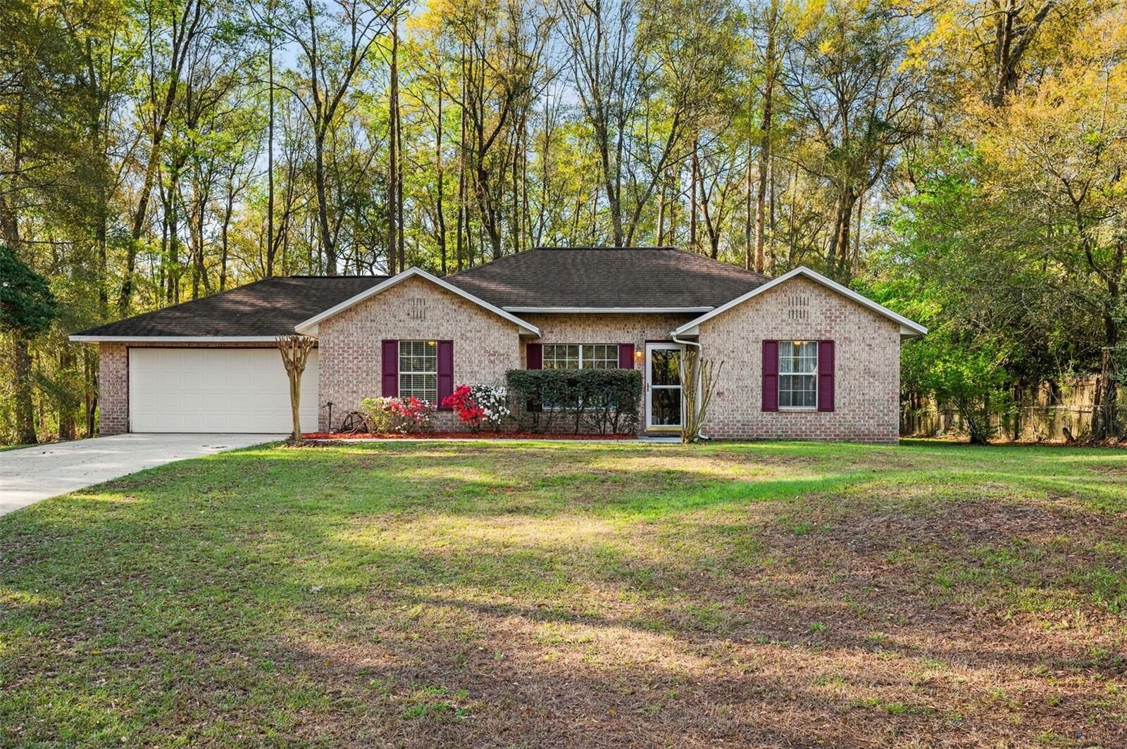 Property Photo:  16319 NW 120th Place  FL 32615 