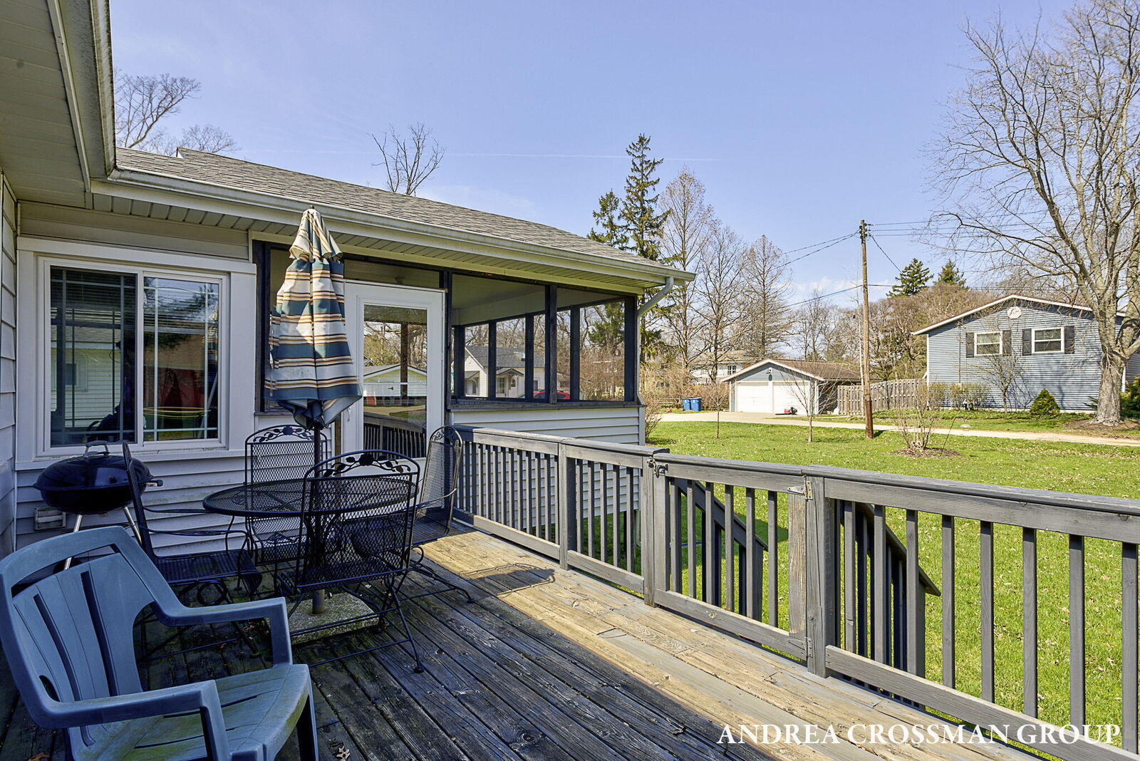 Property Photo:  658 Allegan Street  MI 49453 