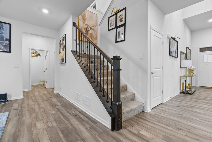 Property Photo: 668 Braemore Lane IL 60560