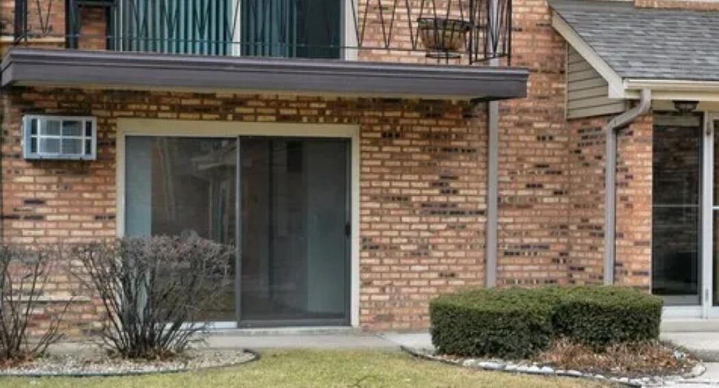 Property Photo: 5321 Waterbury Drive 502 IL 60418