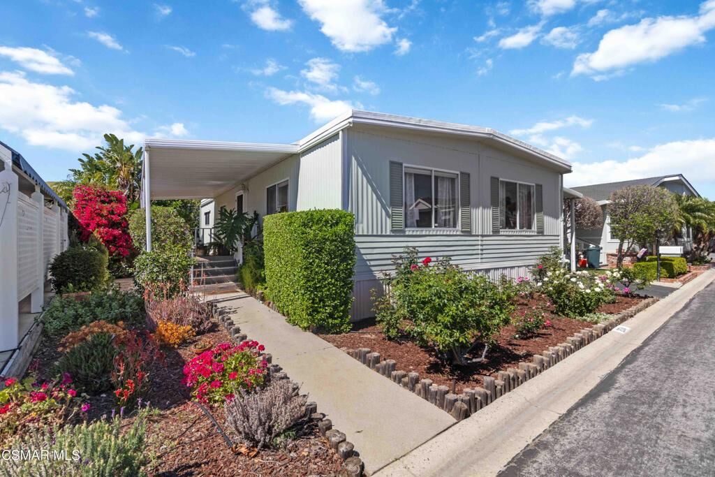 Property Photo:  195 Tierra Rejada Road 204  CA 93065 