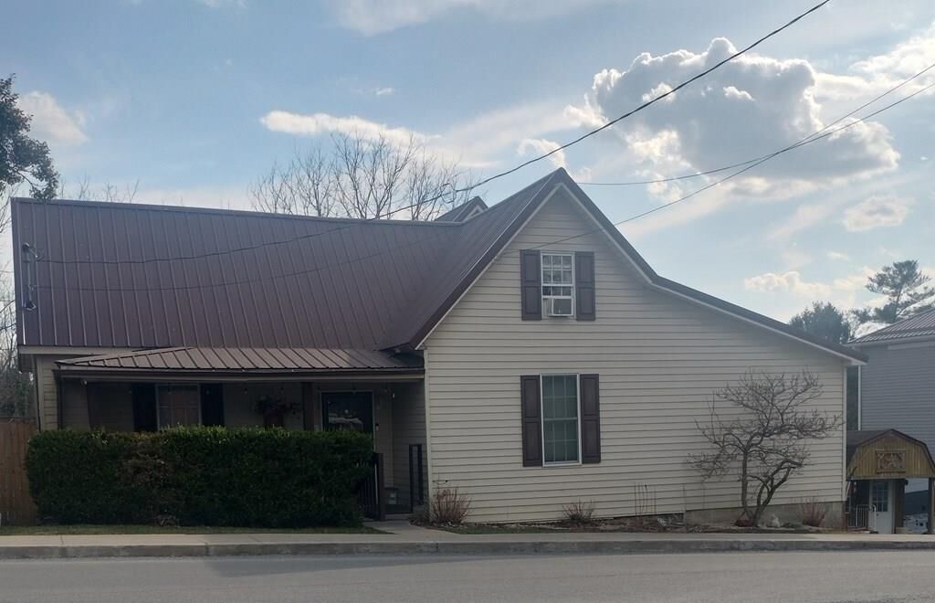 Property Photo: 105 Morgan Street WV 24712