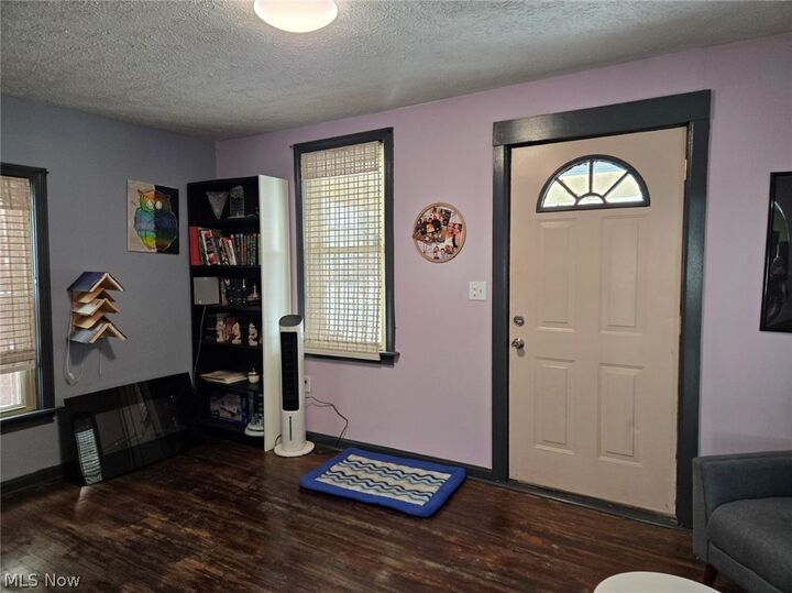 Property Photo:  718 Eastland Avenue  OH 44305 