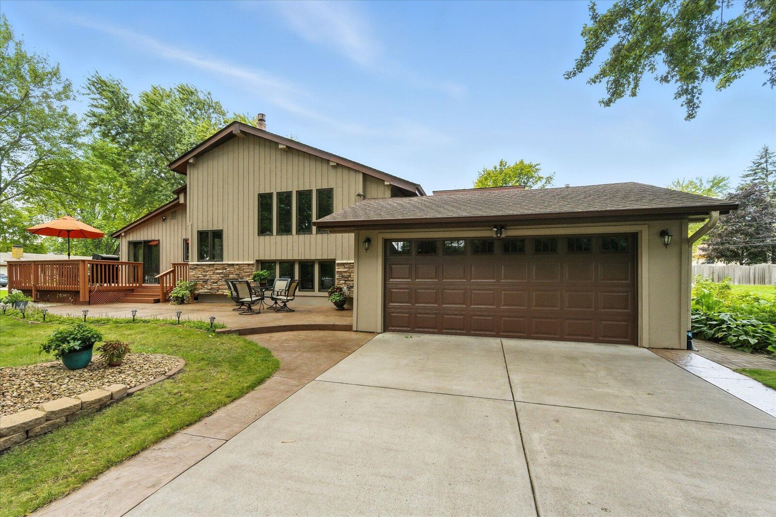 Property Photo: 8100 Wynnwood Road MN 55427