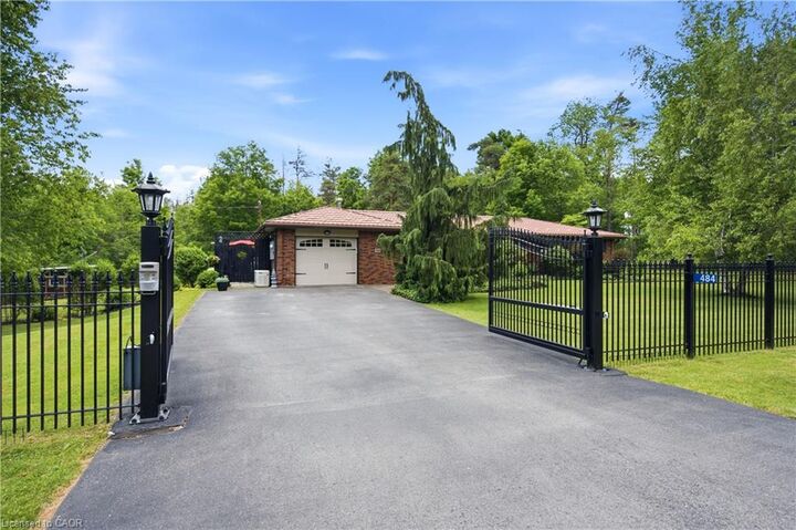 Property Photo: 484 Concession 11 Road E ON L8B 1J1