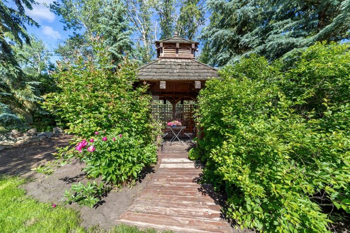 Property Photo: 45217 Range Road 202 AB T0B 3L0