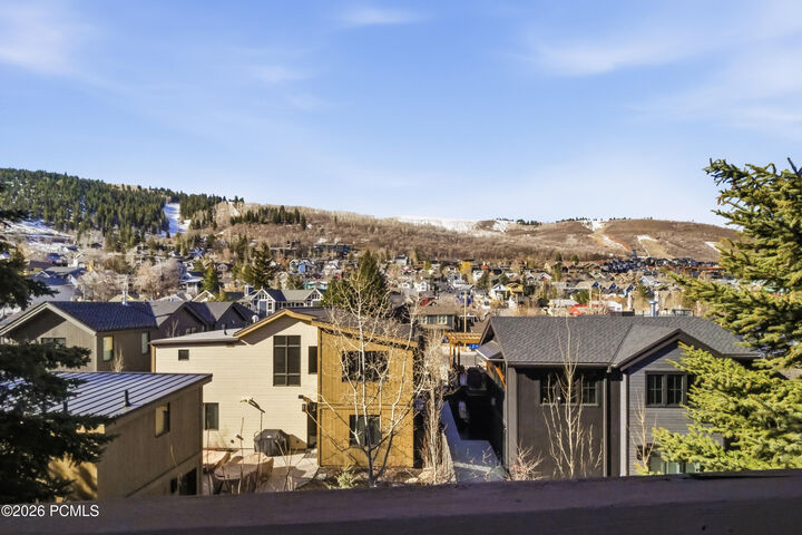 Property Photo:  1000 Park Avenue C203  UT 84060 