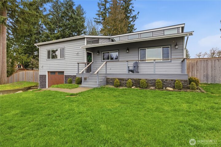 Property Photo:  21015  30th Street Ct E  WA 98391 