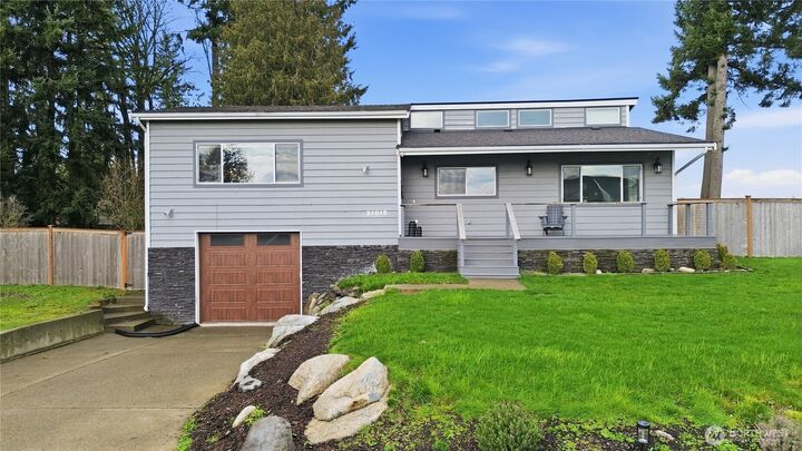 Property Photo:  21015  30th Street Ct E  WA 98391 