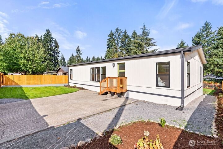Property Photo:  19719  65th Avenue E  WA 98387 