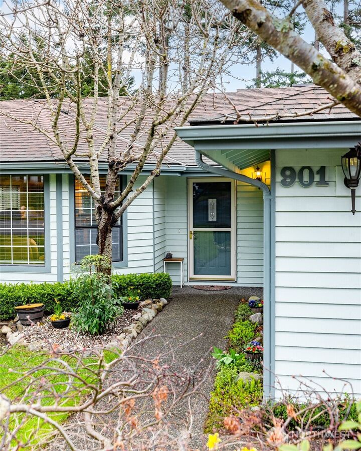 Property Photo:  901 SW Barrington Drive  WA 98277 