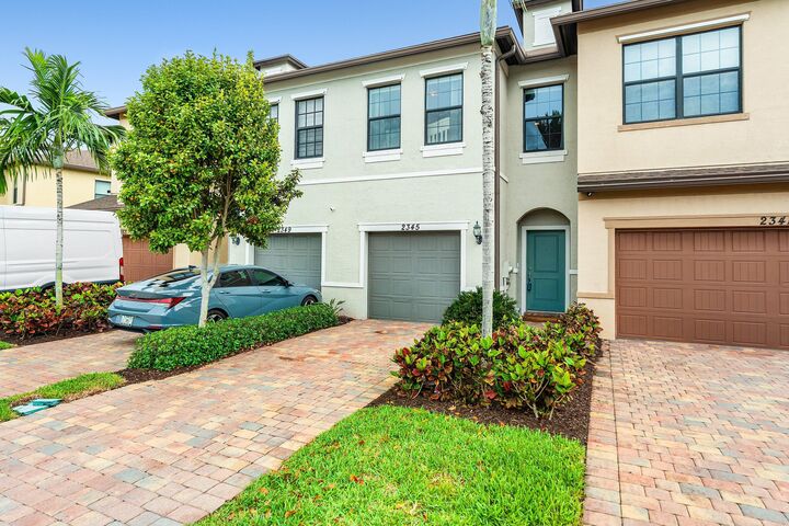 Property Photo:  2345 Byron Street  FL 33406 