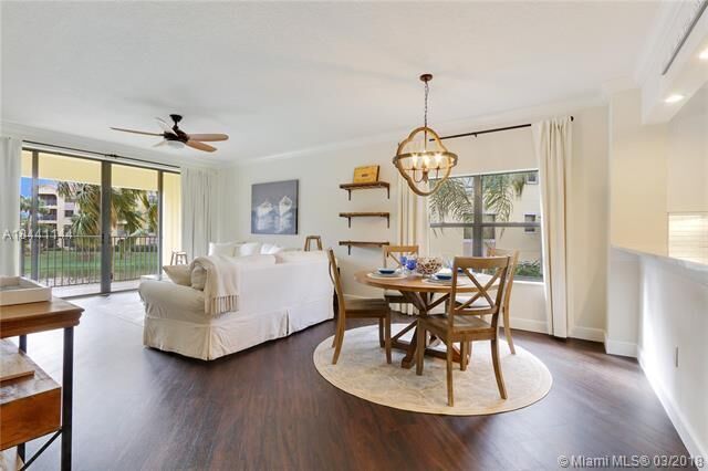 Property Photo: 100 Uno Lago Drive 205 FL 33408