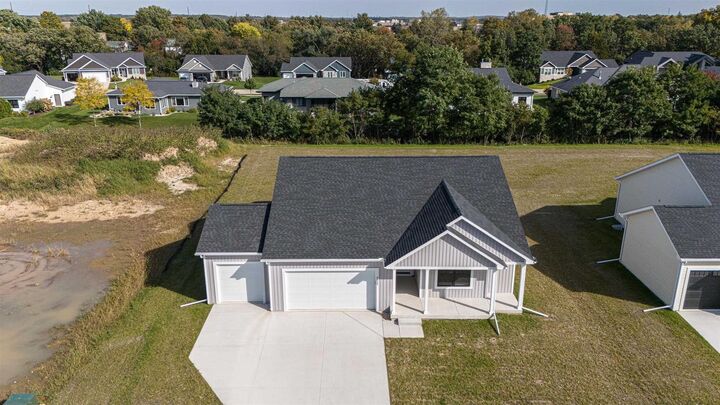 Property Photo: 3822 N Woodbury Lane WI 53545