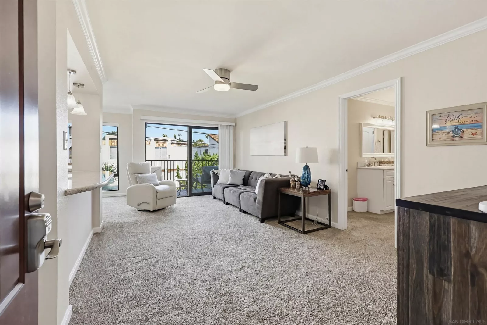 Property Photo:  1235 Parker Place 2H  CA 92109 