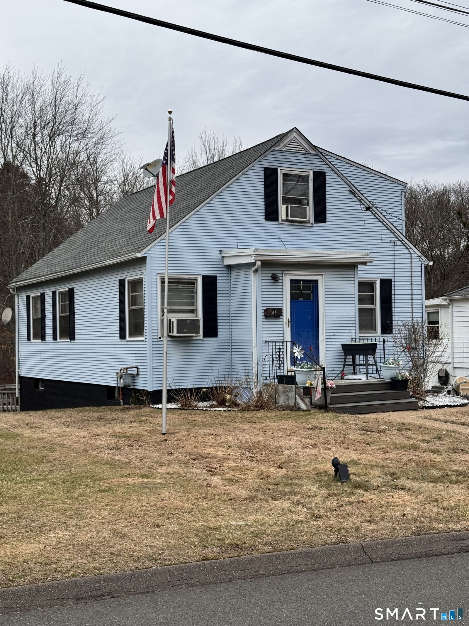 Property Photo:  45 Lawrence Street  CT 06066 