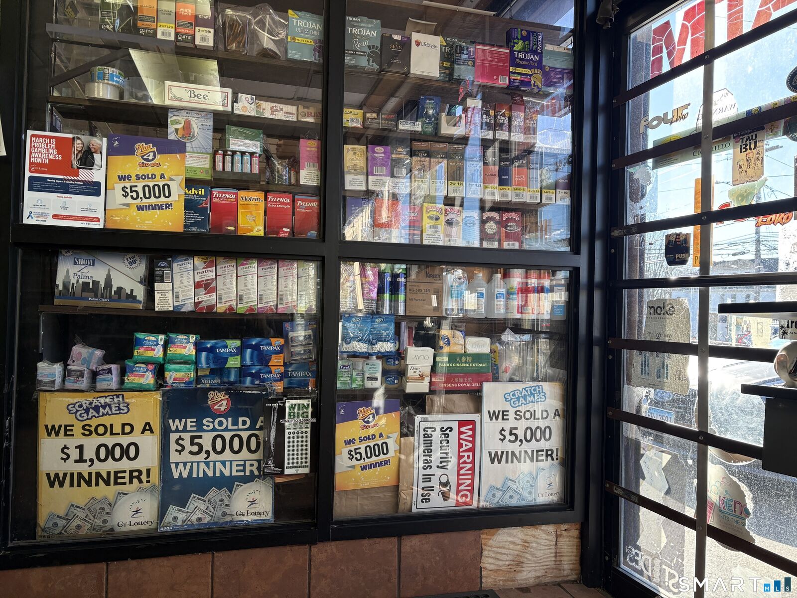 Property Photo:  2063 Boston Avenue  CT 06610 