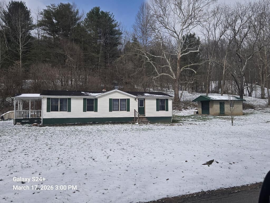 Property Photo: 59643 Curry Road OH 45651