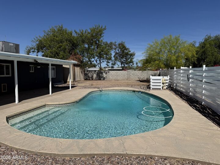 Property Photo:  1409 N Oleander Street  AZ 85288 