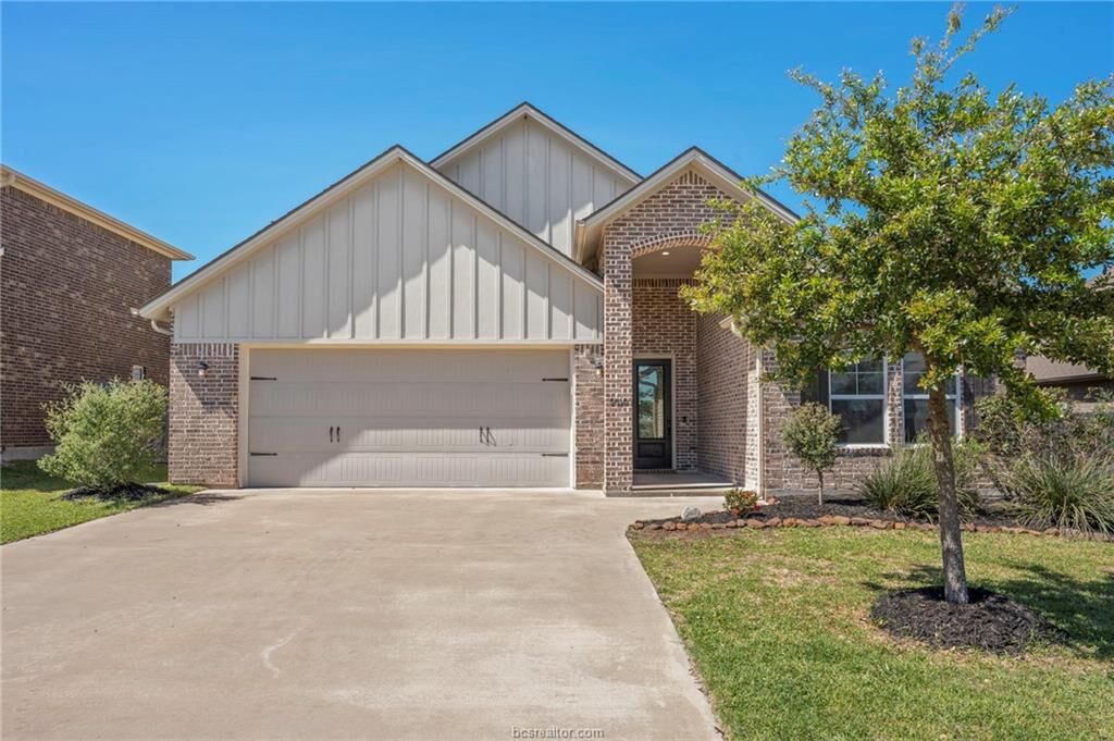 Property Photo:  2618 Portland Avenue  TX 77845 
