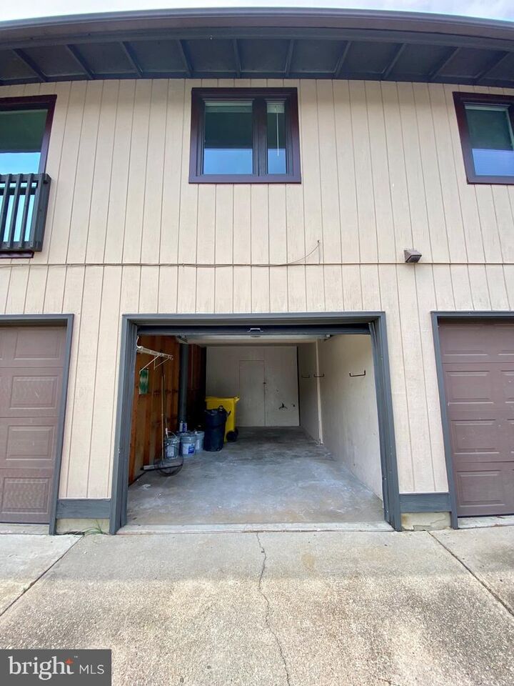 Property Photo:  544 Glen Court  MD 21061 