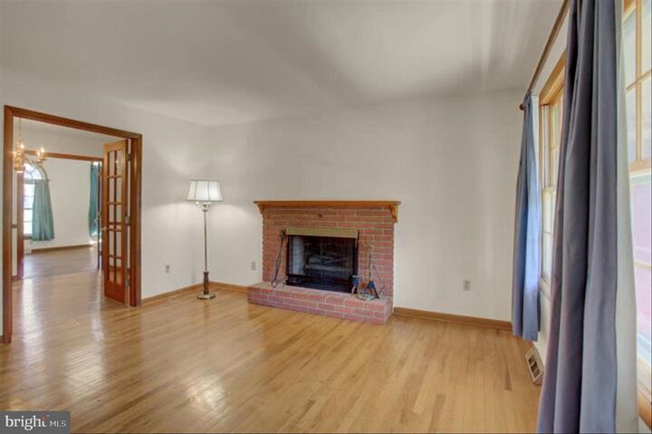 Property Photo:  1005 Valleybrook Drive  MD 21742 