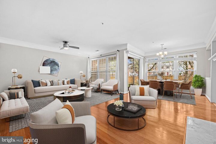 Property Photo:  2800 Emma Lee Street 101  VA 22042 