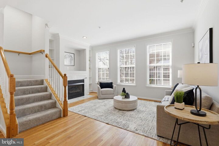 Property Photo:  2322 Langston Boulevard  VA 22201 