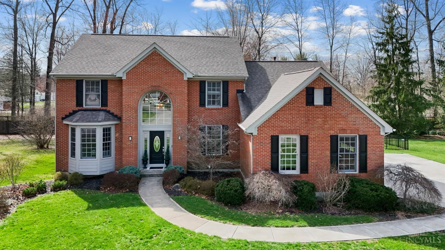 Property Photo:  4036 Oak Tree Court  OH 45140 