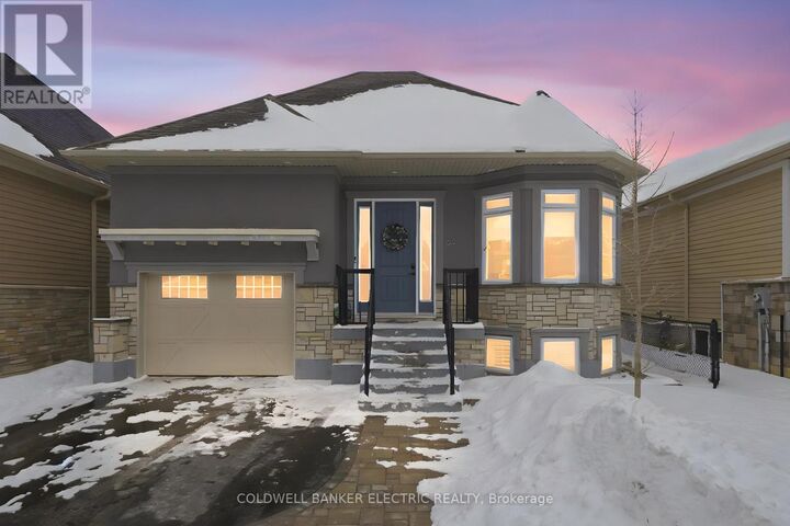 Property Photo:  25 Brinton Drive 32  ON K9J 8S9 