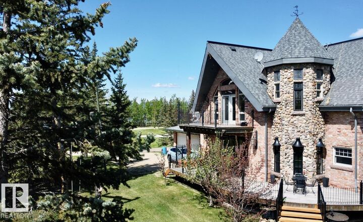 Property Photo:  53113 Rge Road 44 25  AB T0E 2K0 