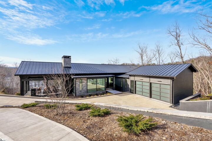 Property Photo: 127 Crosswind Court SC 29685