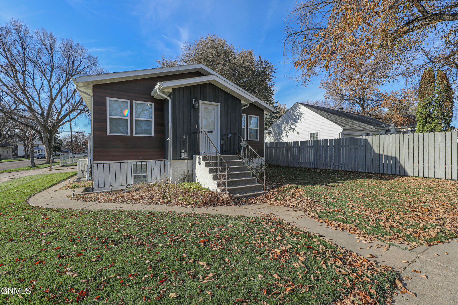 Property Photo:  1000 N 9th Street  ND 58501 