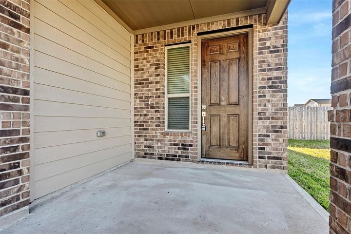 Property Photo: 9423 Castillo Court TX 77354