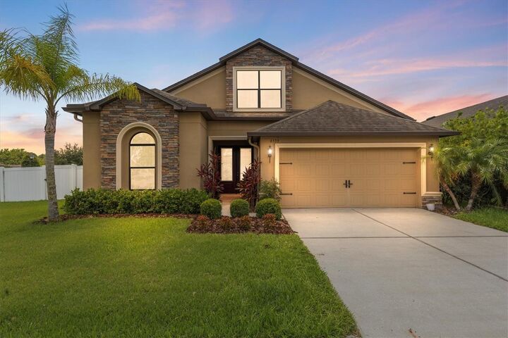 Property Photo: 6539 Boulder Run Loop FL 33545
