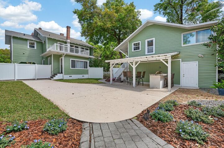Property Photo:  346 E Kaley Street  FL 32806 