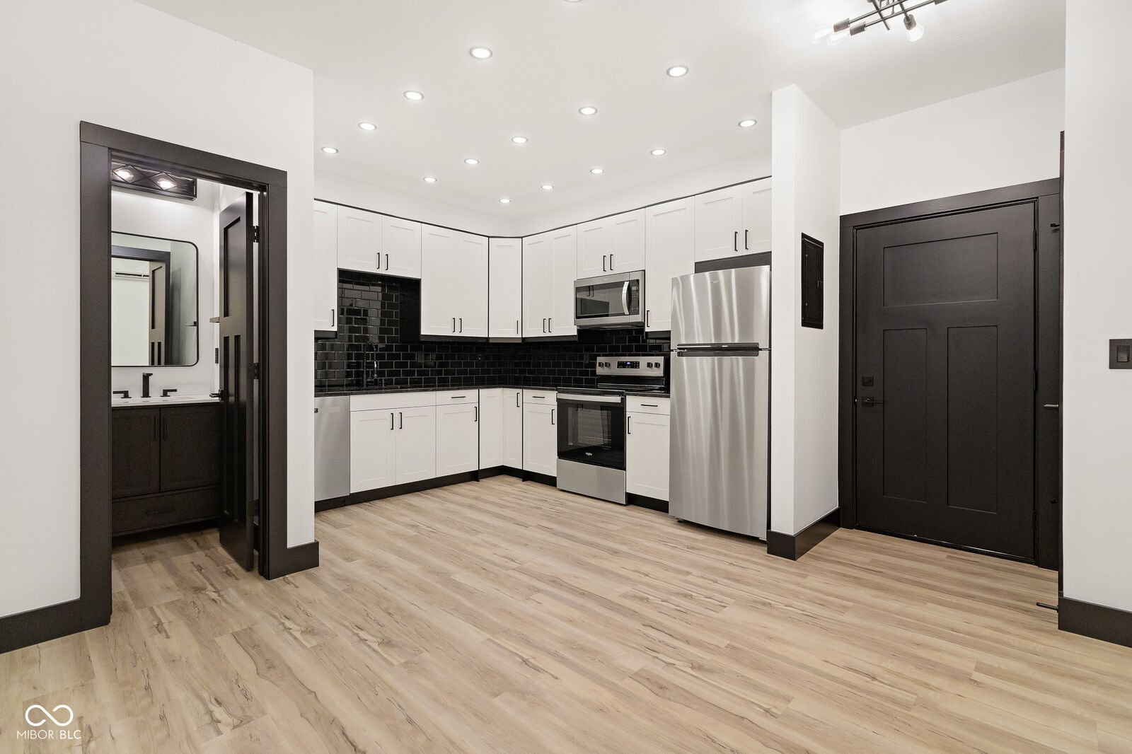 Property Photo:  1013 14th Street  IN 47201 