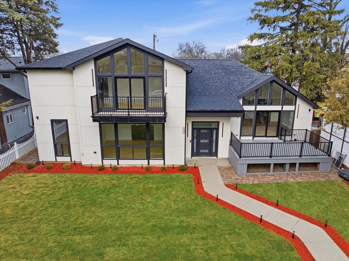 Property Photo:  5924 Carol Avenue  IL 60053 