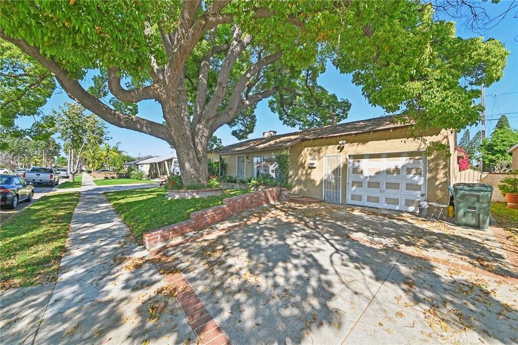 Property Photo:  13944 Brightwell Ave  CA 90723 