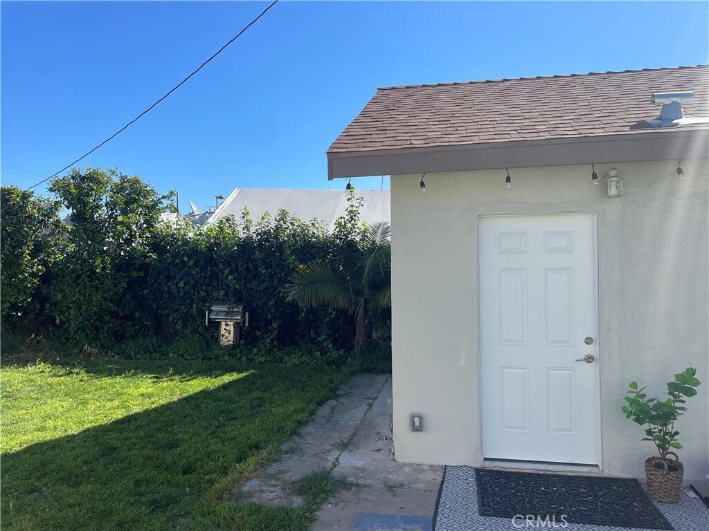 Property Photo:  538 111th Place  CA 90044 
