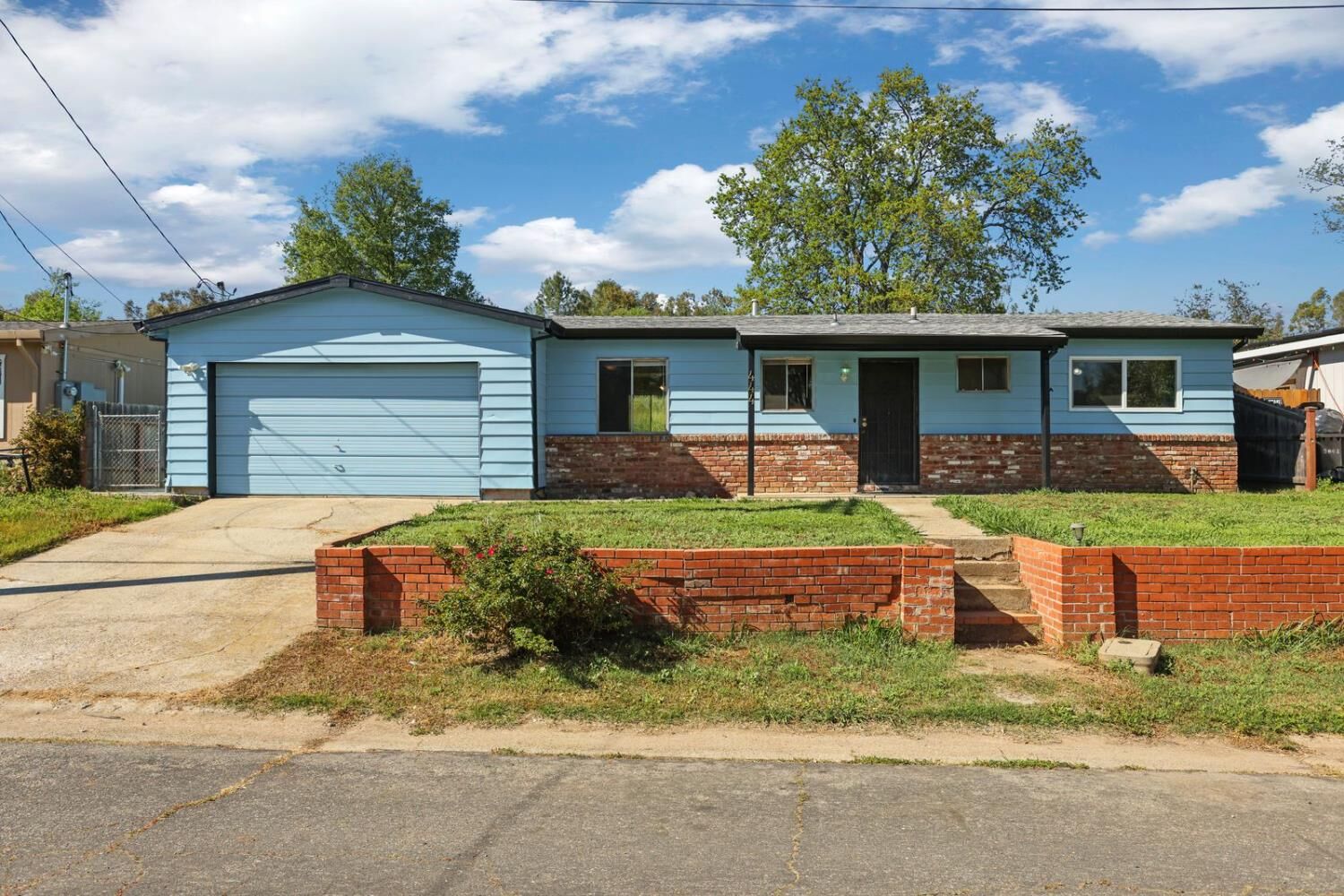 Property Photo:  444 Raymond Drive  CA 95640 