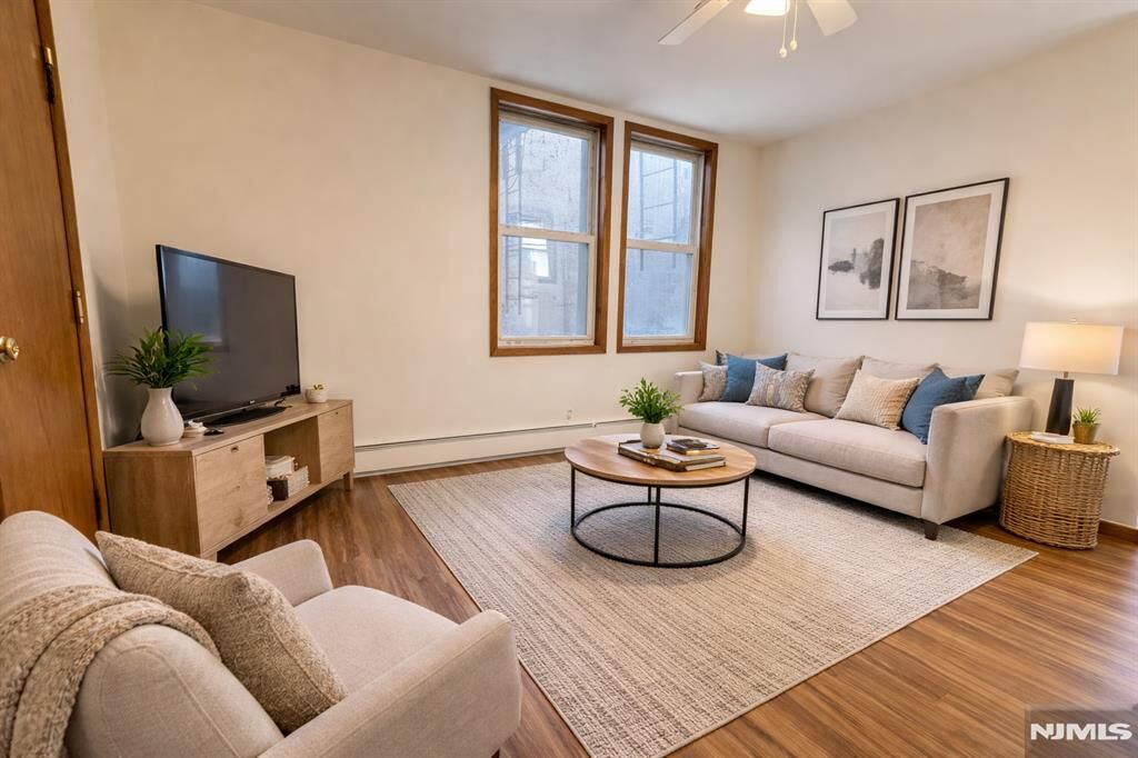 Property Photo:  102 Union Street 1B  NJ 07105 