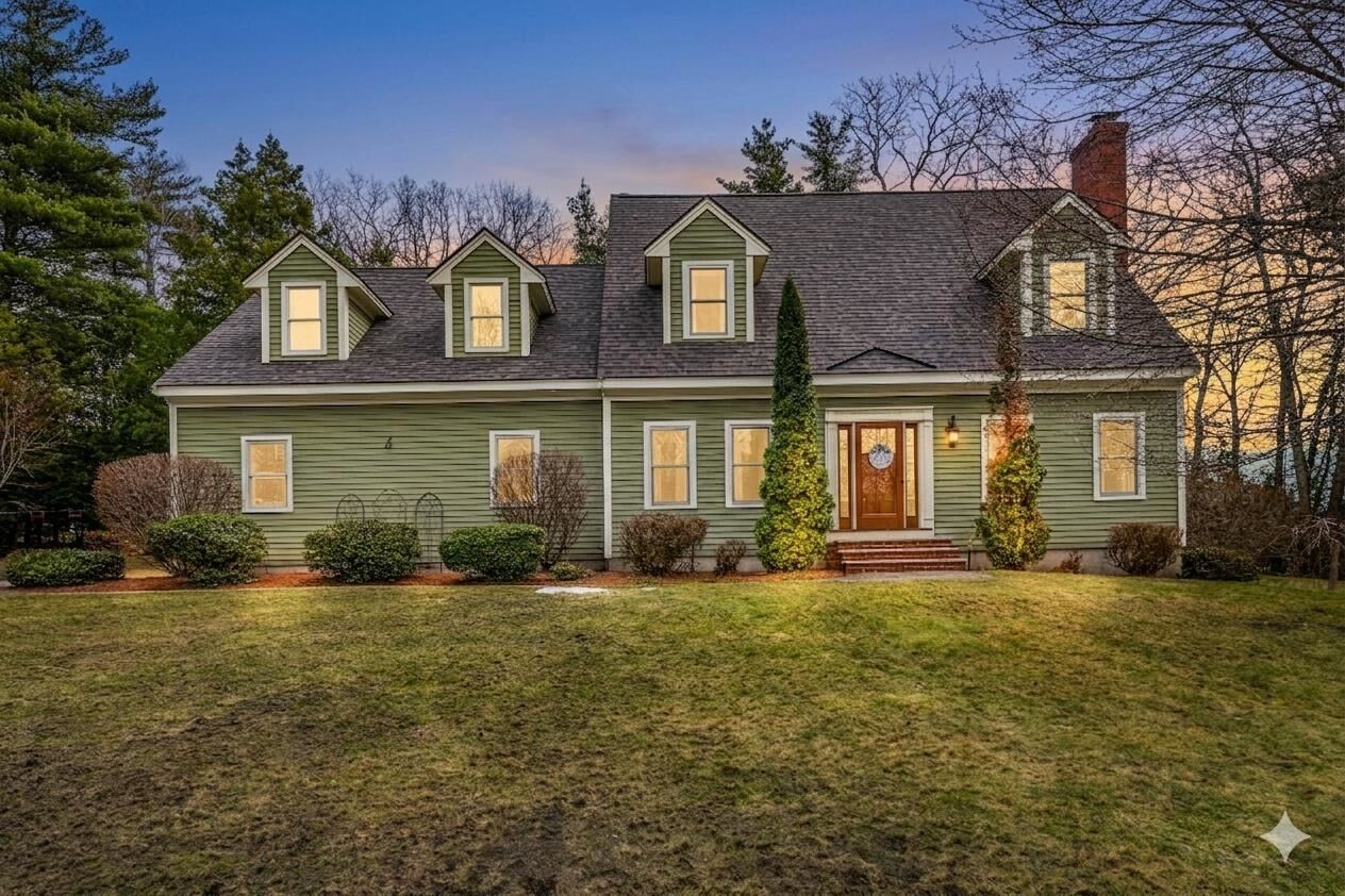 Property Photo: 71 Deerwood Hollow NH 03036