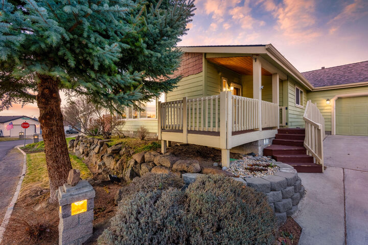 Property Photo: 2432 NE Crocus Way OR 97701