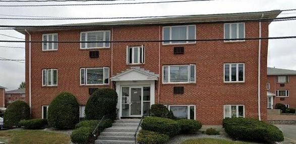 Property Photo:  133 Warren St 8  MA 02472 