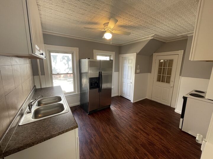 Property Photo:  78 Birch St 1  MA 01603 