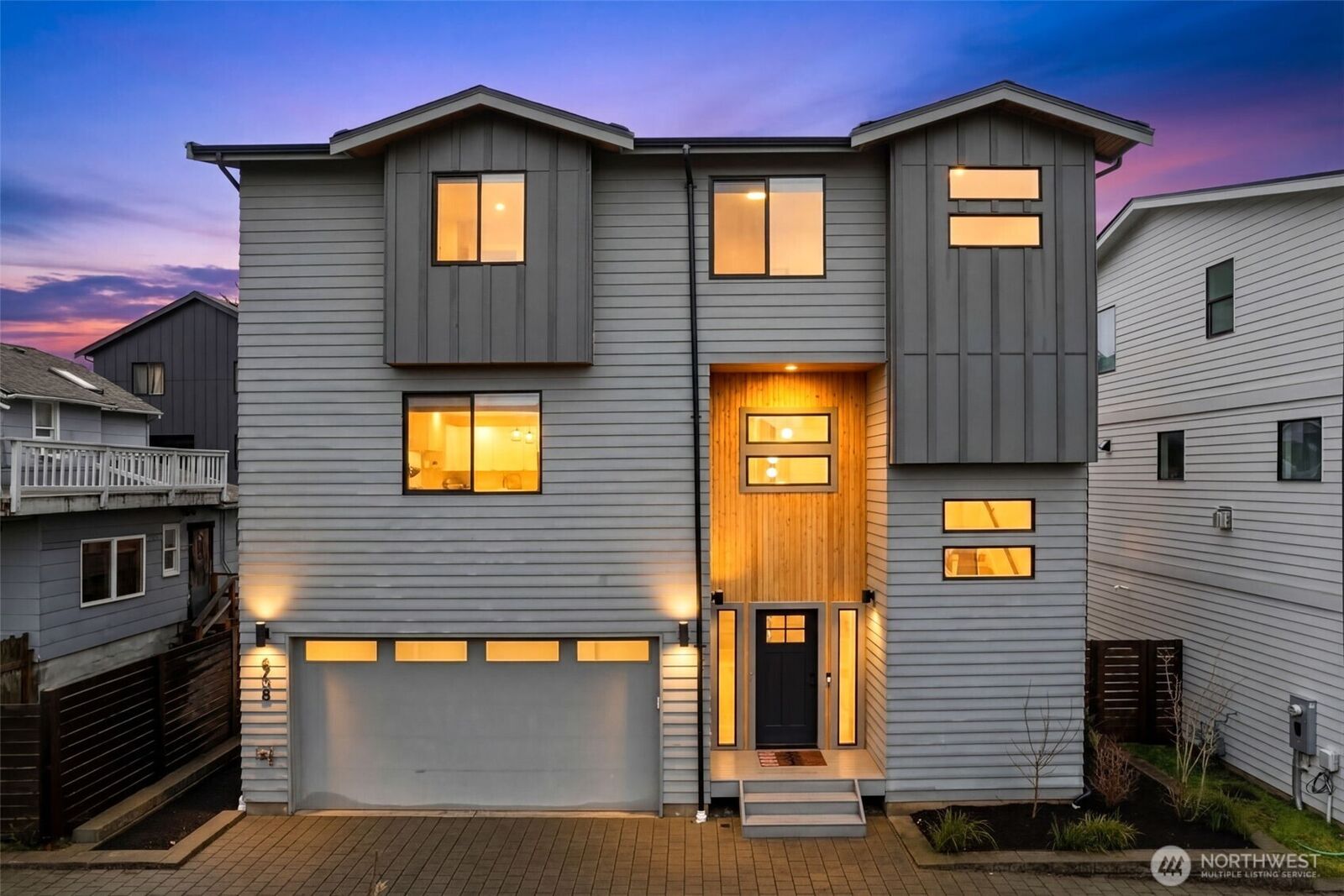 Property Photo:  6738  21st Avenue SW  WA 98106 